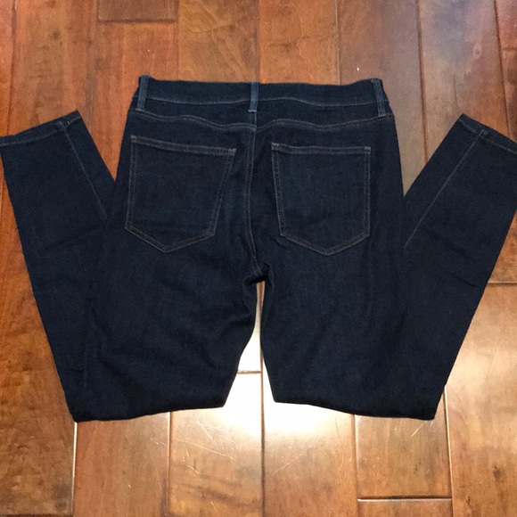 Ann Taylor ‘The Skinny’ Size 6 Stretch Jeans - Picture 2 of 4